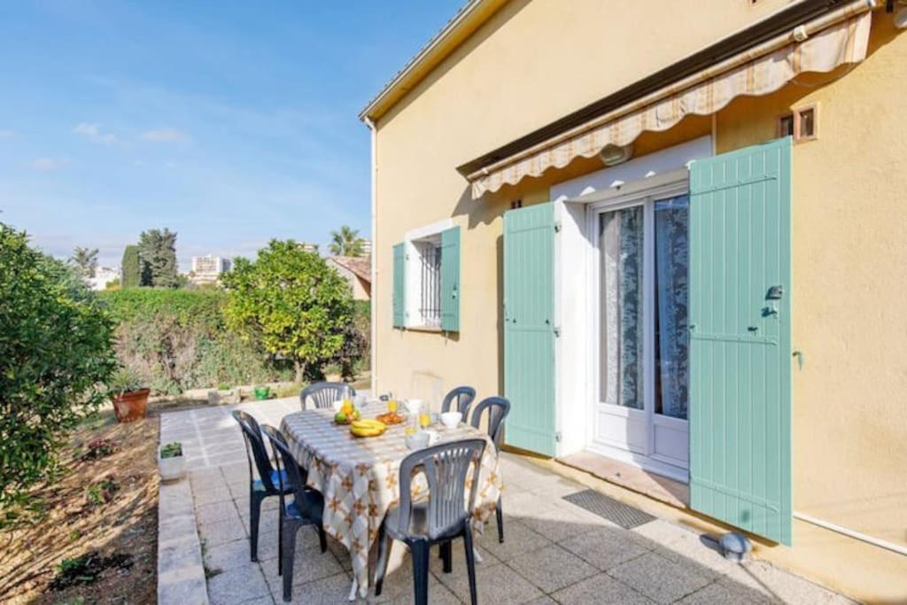 Villa La Farigoulo Juan-les-Pins Esterno foto